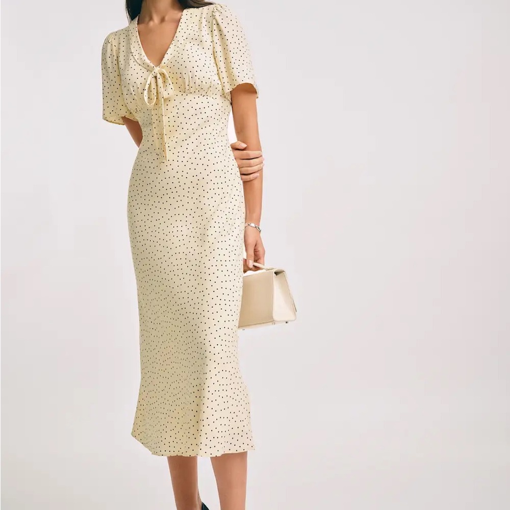 Reformation Tyra Polka Dot Short Sleeve Midi Dress size 8 - Picture 1 of 4